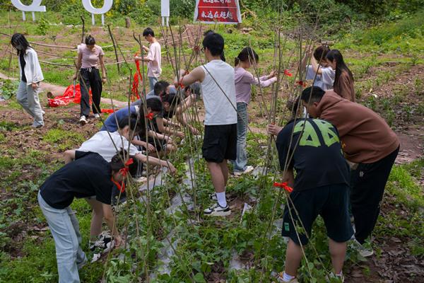 学：“三美育人”赋能红色工程师培养j9九
