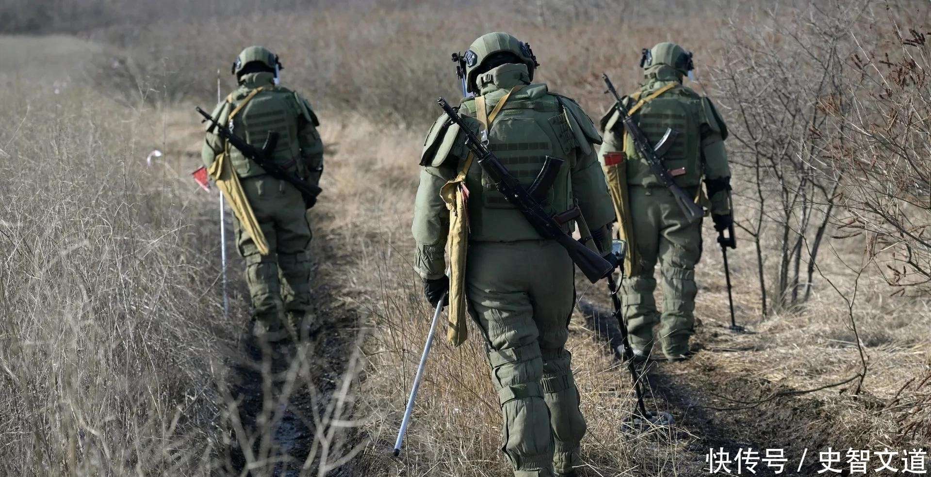 统援助乌军各自为战抗无人机红军城防线崩溃j9九游真人游戏第一平台西方重武器轻系(图4) 统援助乌军各自为战抗无人机红军城防线崩溃j9九游真人游戏第一平台西方重武器轻系(图4)